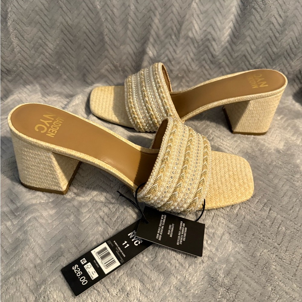 Women's Beige Textured Mules